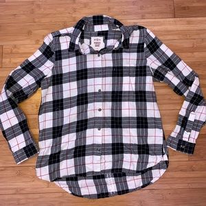 Black, white, and pink plaid button down t-shirt.